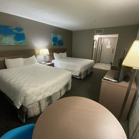 Travelodge By Wyndham Grande Prairie Exterior photo