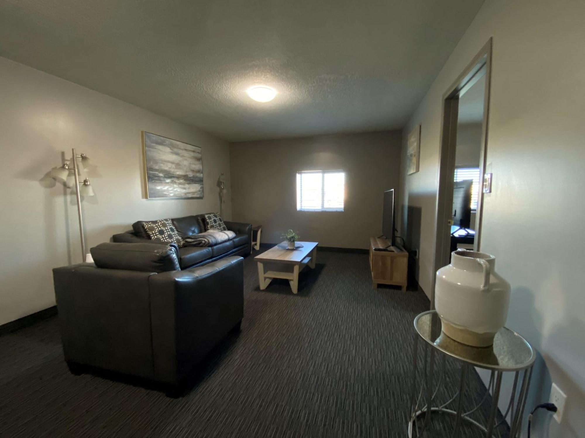 Travelodge By Wyndham Grande Prairie Exterior photo