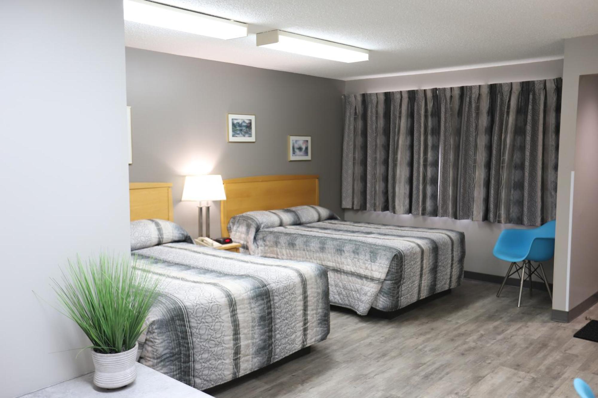 Travelodge By Wyndham Grande Prairie Exterior photo