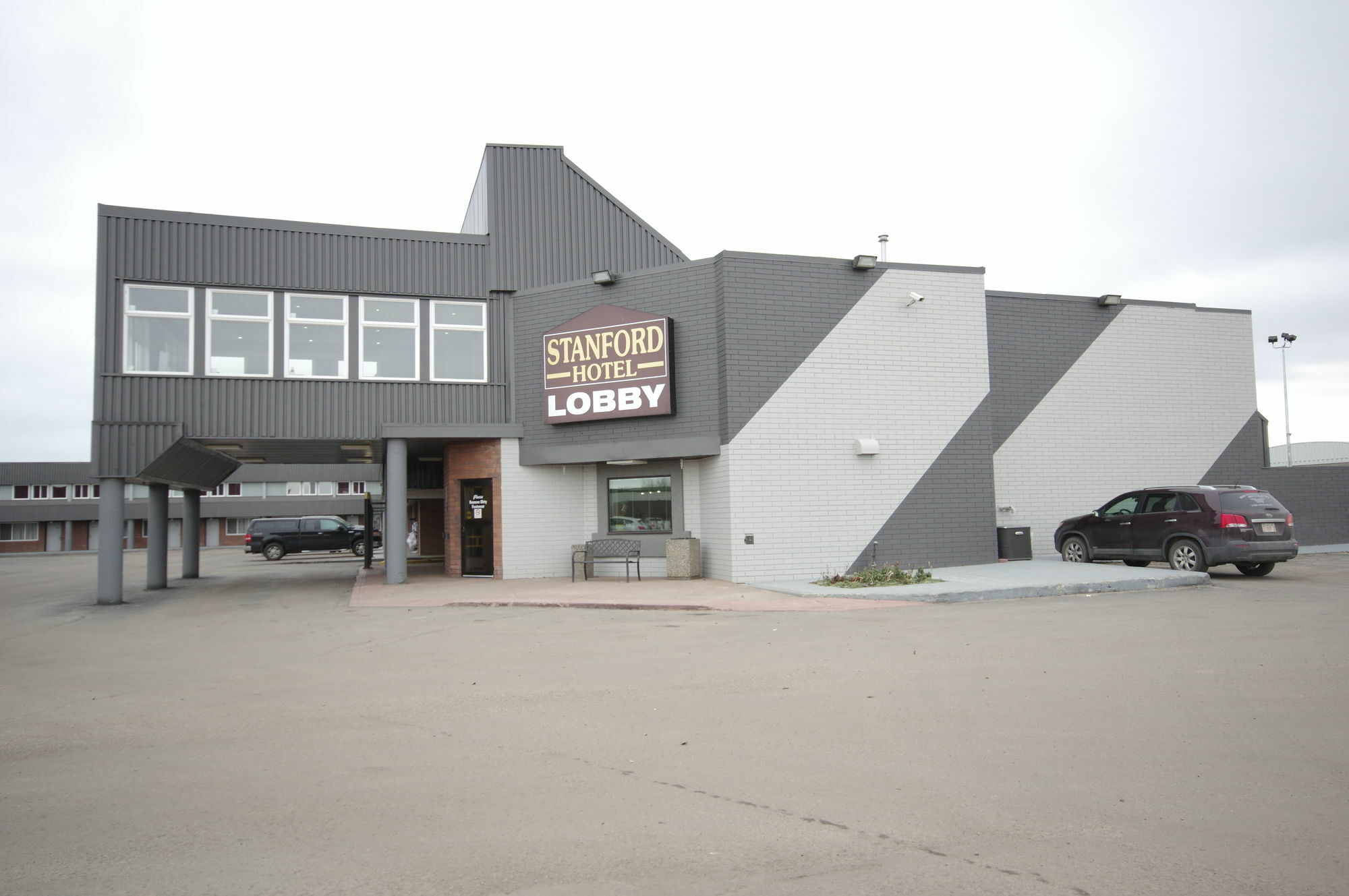 Travelodge By Wyndham Grande Prairie Exterior photo